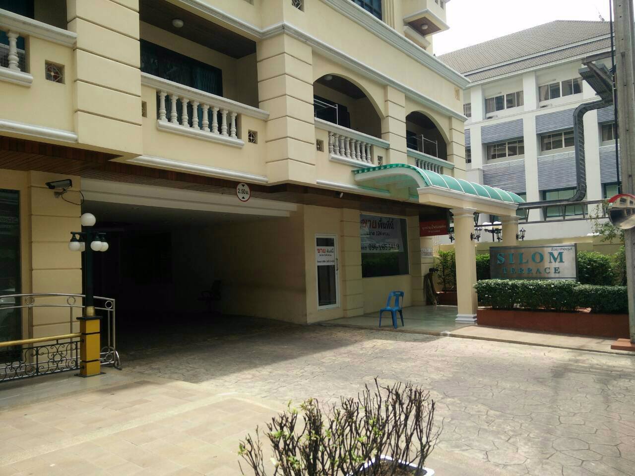 ให้เช่า-คอนโด-silom-terrace-38-sq-m-fully-furniture-5-min-from-bts-saladaeng