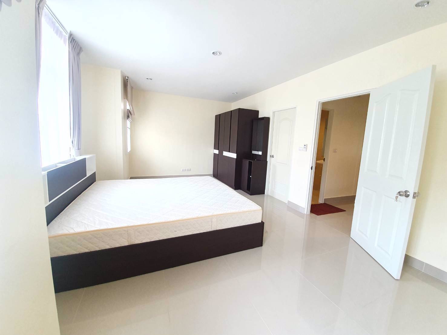 โปรโมชั่น-ปรับลดราคา-ให้เช่า-ทาวน์เฮ้าส์-renovateใหม่-เดอะคอนเนค2-ใกล้เมกกะ-บางนา-มีเฟอร์นิเจอร์