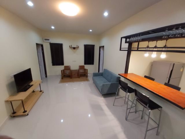 ให้เช่า-บ้านเดี่ยว-ไทยโมเดิร์น-2-หลัง-พร้อมเฟอร์นิเจอร์-ถเฉลิมพระเกียรติ-ร๙-ใกล้พาราไดซ์พาร์