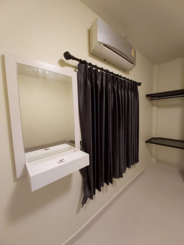 ให้เช่า-บ้านเดี่ยว-ไทยโมเดิร์น-2-หลัง-พร้อมเฟอร์นิเจอร์-ถเฉลิมพระเกียรติ-ร๙-ใกล้พาราไดซ์พาร์