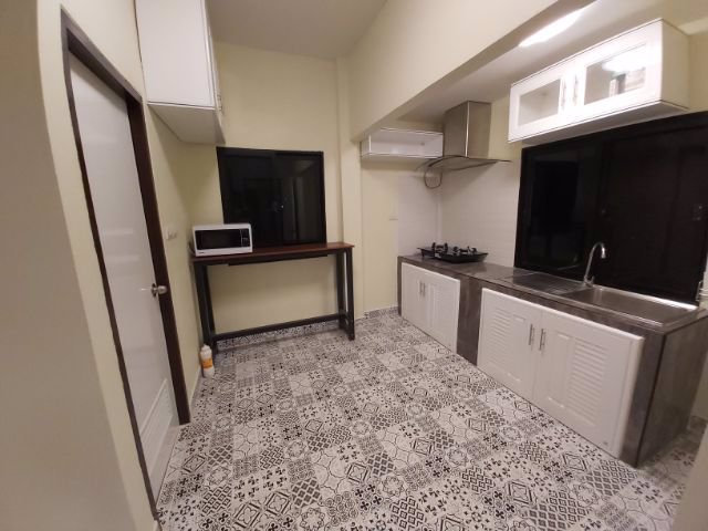 ให้เช่า-บ้านเดี่ยว-ไทยโมเดิร์น-2-หลัง-พร้อมเฟอร์นิเจอร์-ถเฉลิมพระเกียรติ-ร๙-ใกล้พาราไดซ์พาร์