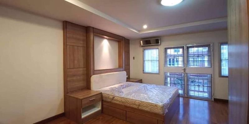 ให้เช่า-ทาวน์โฮม-เดอะบัลโคนี่-เฉลิมพระเกียรติ-สวนหลวง-ร-9-บ้านสวยพร้อมเฟอร์-ราคาถูก