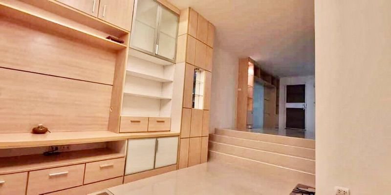 ให้เช่า-ทาวน์โฮม-เดอะบัลโคนี่-เฉลิมพระเกียรติ-สวนหลวง-ร-9-บ้านสวยพร้อมเฟอร์-ราคาถูก