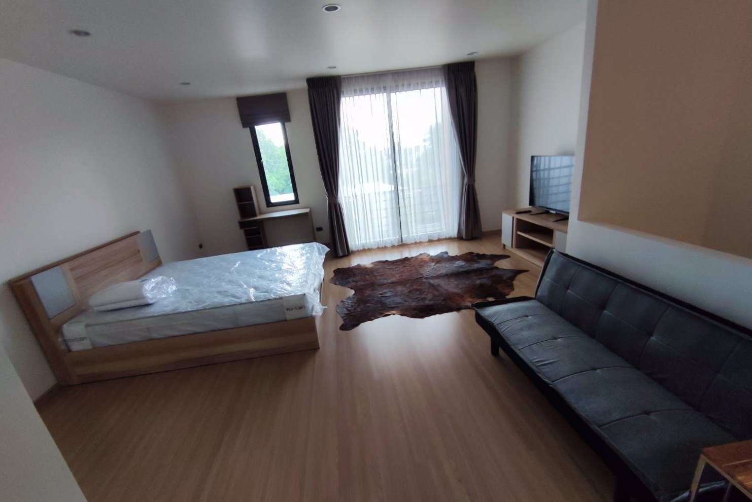 ให้เช่า-ทาวน์โฮม-3-ชั้น-มshizen-ซพัฒนาการ32-บ้านสวยสภาพดี-พร้อมเฟอร์-ราคา-49000-บาท