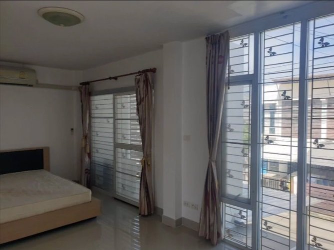 ให้เช่า-ทาวน์เฮ้าส์-2-ชั้น-มthe-life-บางนา-กม10-สภาพดี-ราคาเพียง-12000-บาท