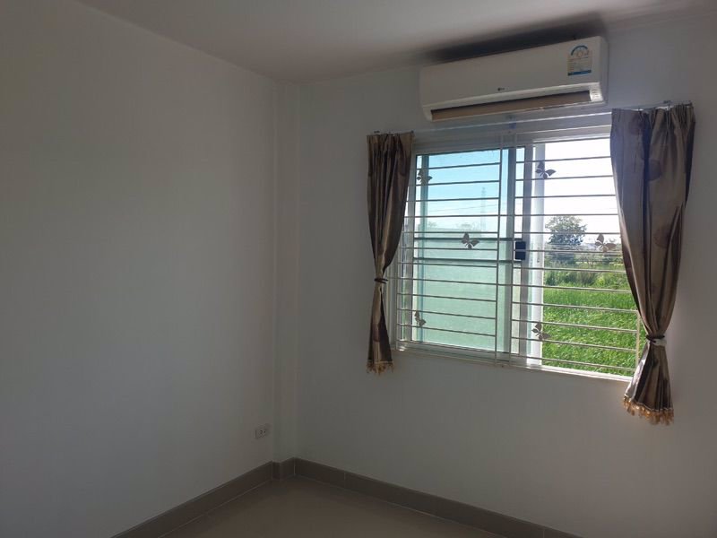 ให้เช่า-ทาวน์เฮ้าส์-2-ชั้น-มthe-life-บางนา-กม10-สภาพดี-ราคาเพียง-12000-บาท