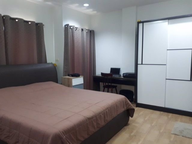 ให้เช่า-บ้านเดี่ยว-2-ชั้นใหม่-รัชดาฯ-เหม่งจ๋าย-บ้านสวย-เฟอร์นิเจอร์ครบ-พร้อมอยู่-ราคา-35000-บ