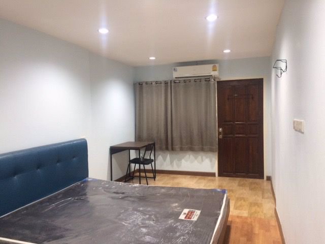 ให้เช่า-ทาวน์เฮ้าส์หลังมุม-ซประชาราษฎร์บำเพ็ญ-16-บ้านสวย-เฟอร์นิเจอร์ครบ-พร้อมอยู่-ราคา-3500