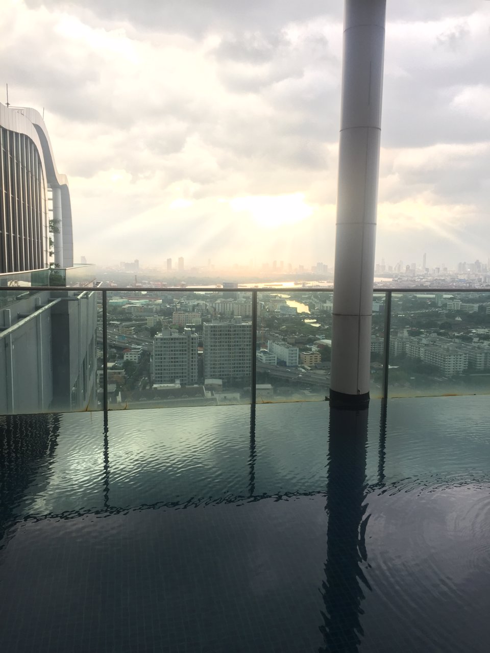 ให้เช่า-คอนโด-rhythm-สุขุมวิท-50-ใกล้รถไฟฟ้าสถานี-อ่อนนุช-ราคา-23000-บาท