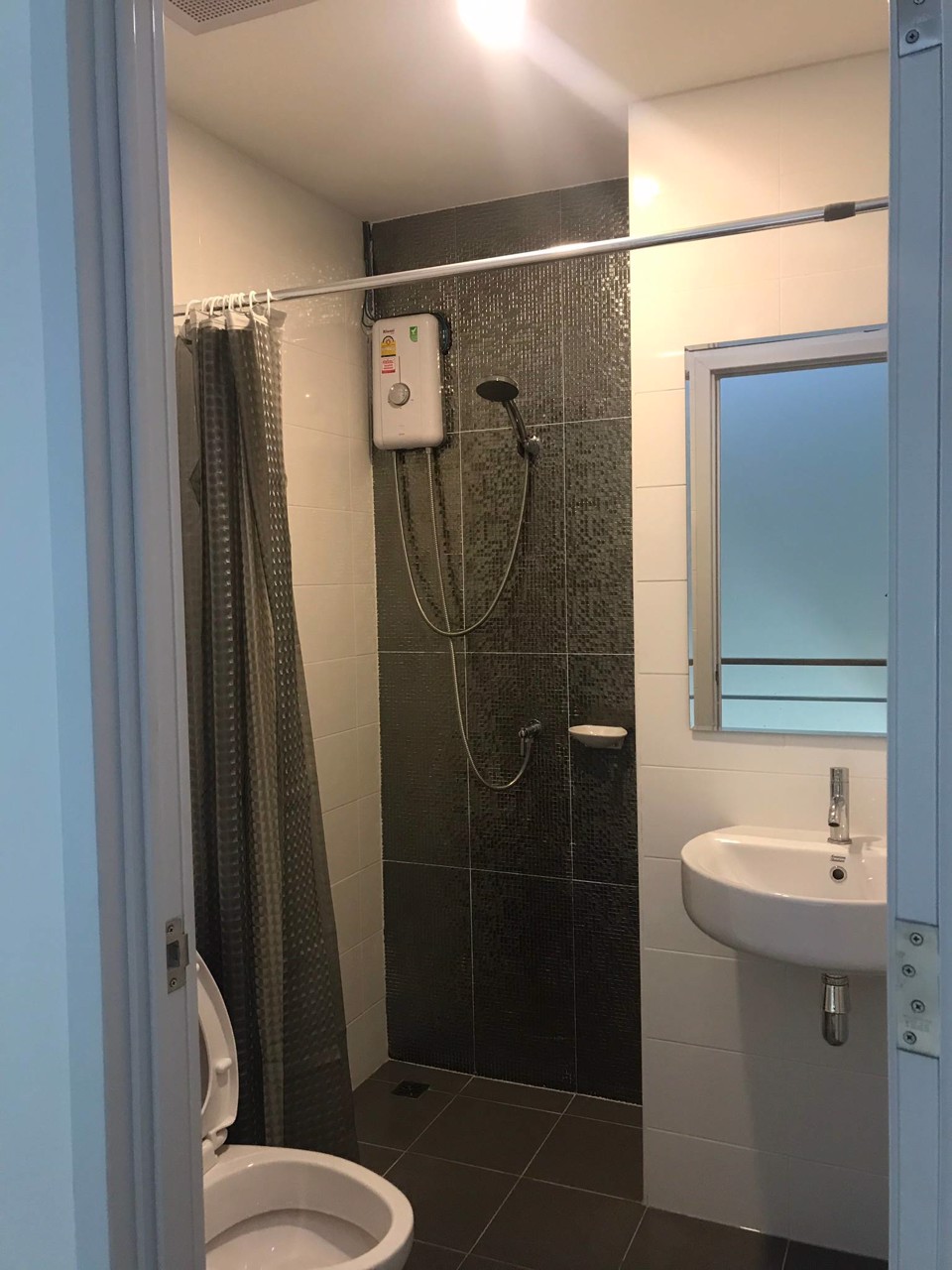 ให้เช่า-ทาวน์โฮม-gusto-กิ่งแก้ว-สุวรรณภูมิ-บ้านพร้อมอยู่-ตกแต่งสวยงาม-ราคา-20000-บาท