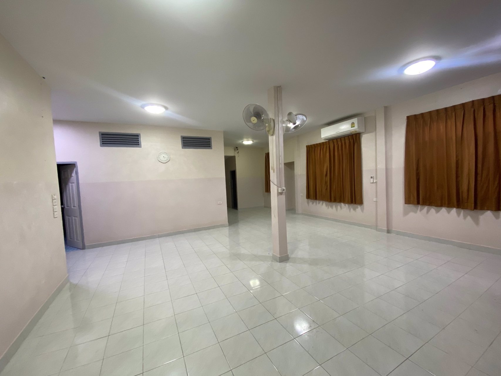 ให้เช่า-บ้านเดี่ยวชั้นเดียว-มโอษธิศ-โชคชัย4-บ้านสวยสภาพดี-ราคาเพียง-20000-บาท