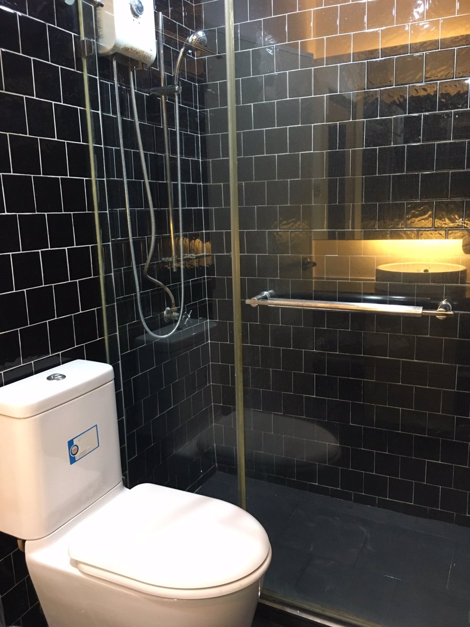 ให้เช่า-ทาวน์เฮ้าส์แต่งหรู-สิรินดา-พัทยา-เฟอร์นิเจอร์ครบพร้อมอยู่-เพียง-14900-บาท