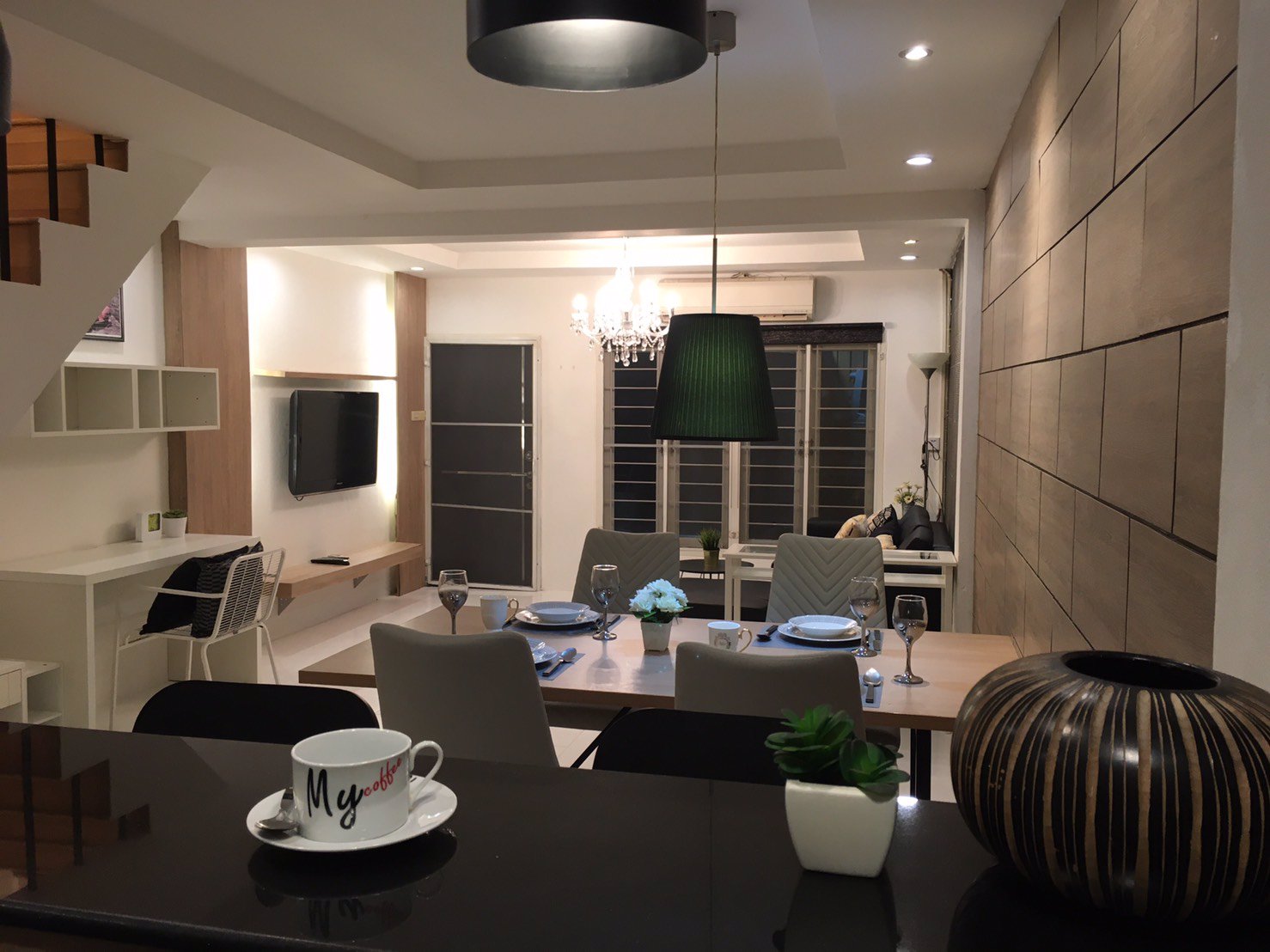 ให้เช่า-ทาวน์เฮ้าส์แต่งหรู-สิรินดา-พัทยา-เฟอร์นิเจอร์ครบพร้อมอยู่-เพียง-14900-บาท