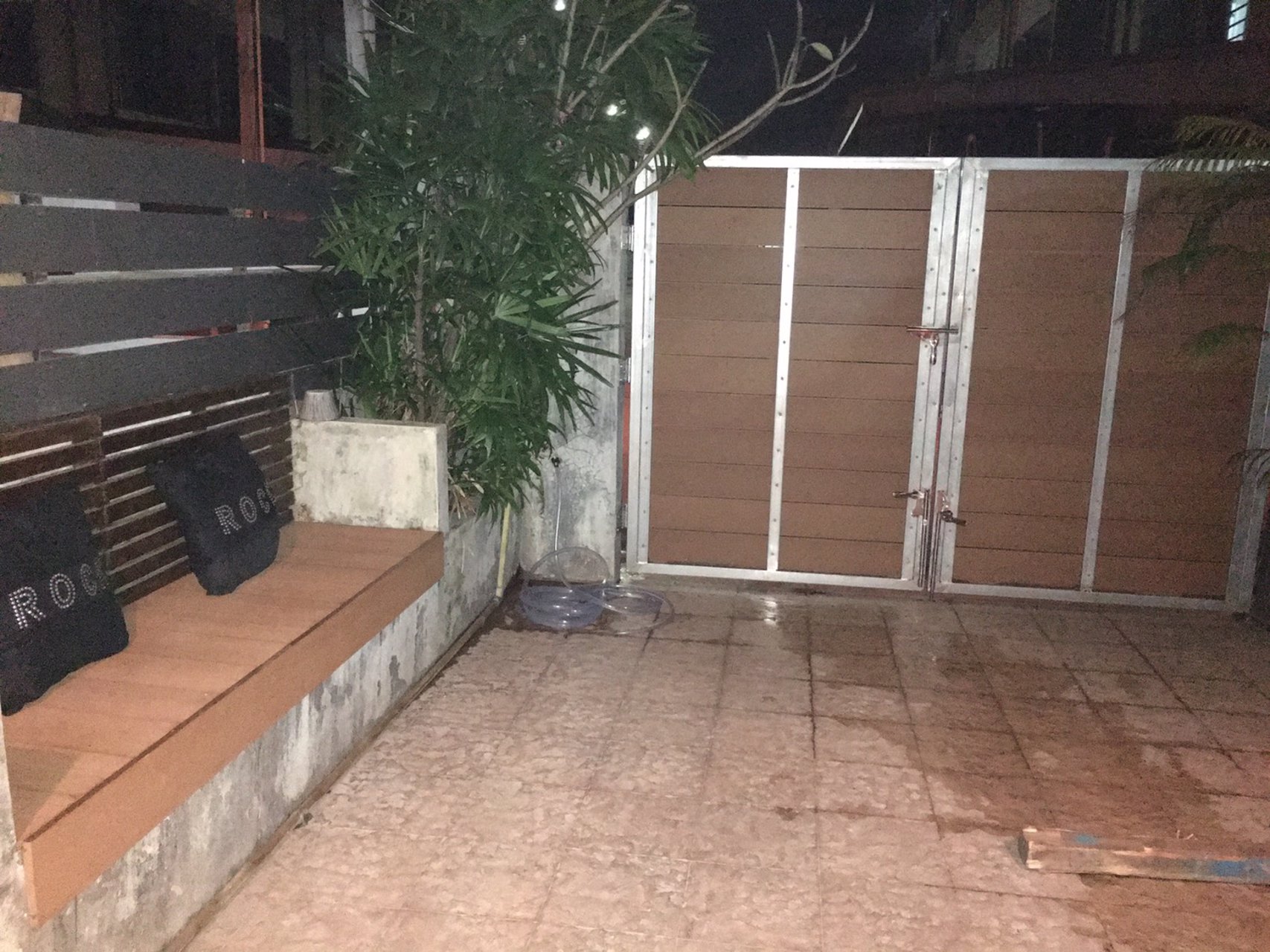 ให้เช่า-ทาวน์เฮ้าส์แต่งหรู-สิรินดา-พัทยา-เฟอร์นิเจอร์ครบพร้อมอยู่-เพียง-14900-บาท