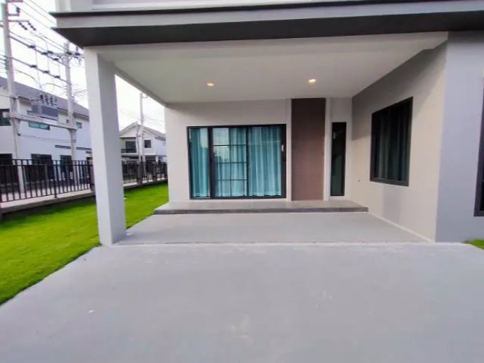 ให้เช่า-บ้านใหม่หลังมุม-บริทาเนีย-เมกะทาวน์-บางนา-บ้านสวย-มีเฟอร์นิเจอร์-พร้อมอยู่-ราคา-28000-บาท