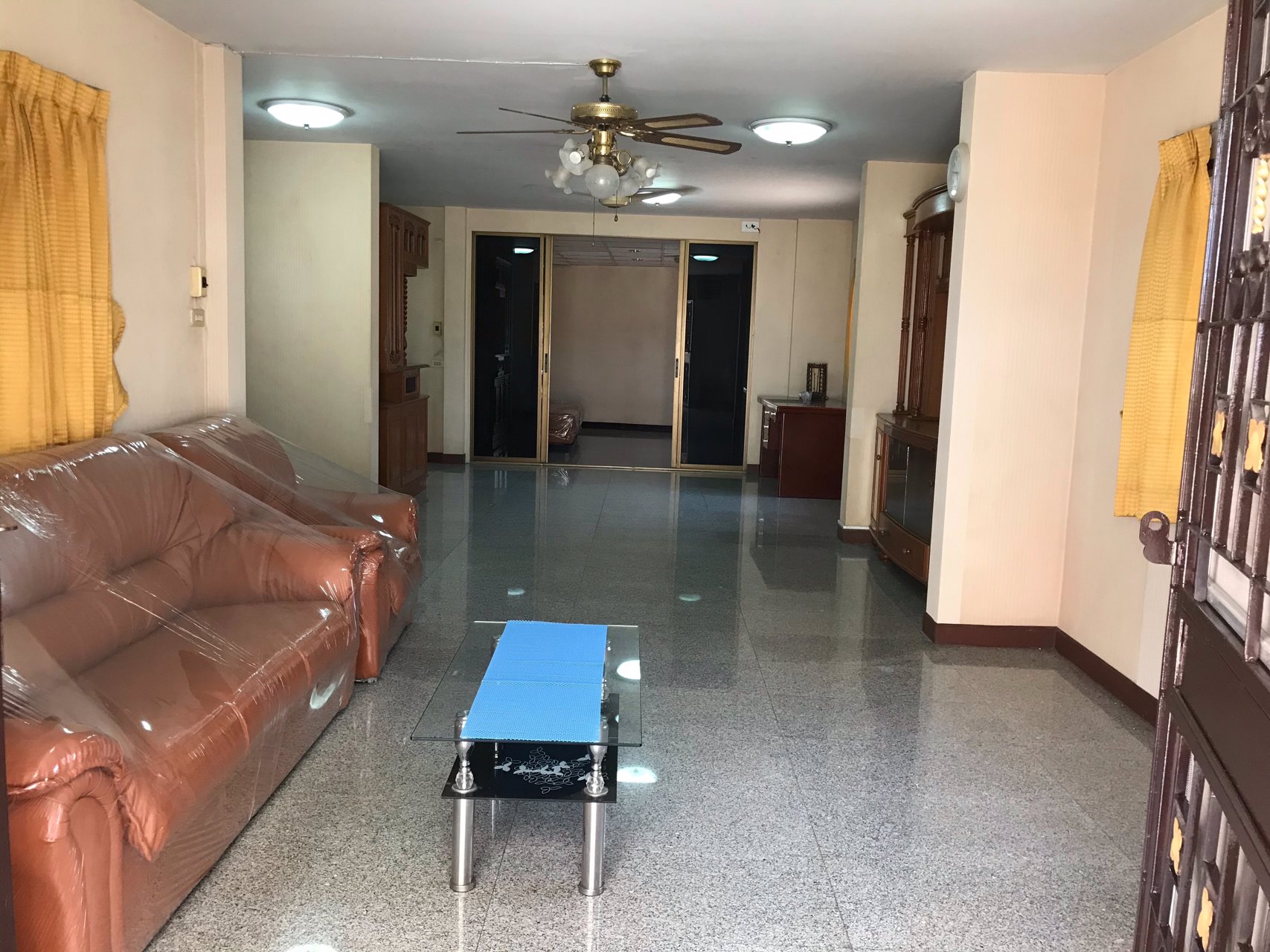 ให้เช่า-บ้านเดี่ยวหลังมุม-ซเฉลิมพระเกียรติ-ร๙-48-บ้านสวย-มีเฟอร์นิเจอร์พร้อมอยู่-ราคา-25000