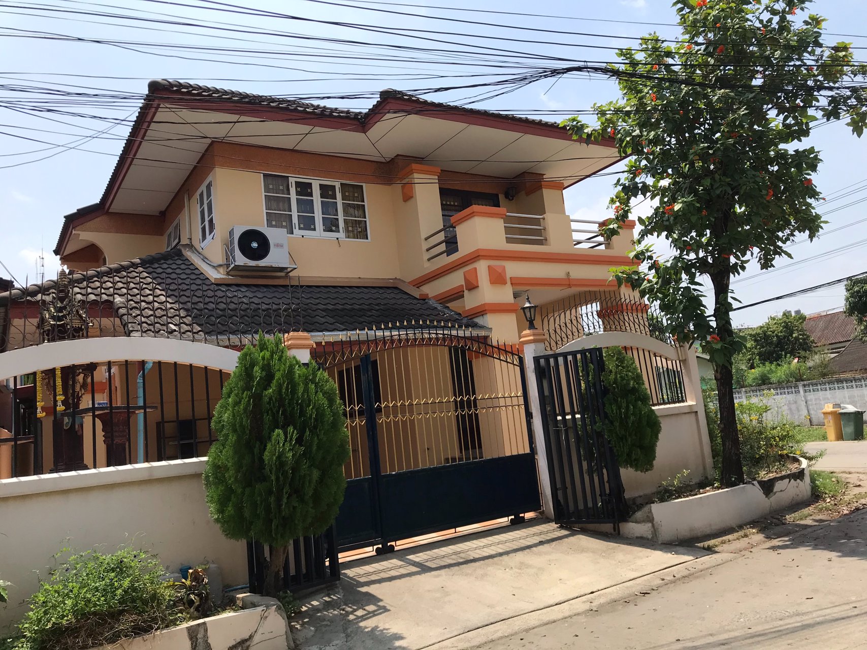 ให้เช่า-บ้านเดี่ยวหลังมุม-ซเฉลิมพระเกียรติ-ร๙-48-บ้านสวย-มีเฟอร์นิเจอร์พร้อมอยู่-ราคา-25000