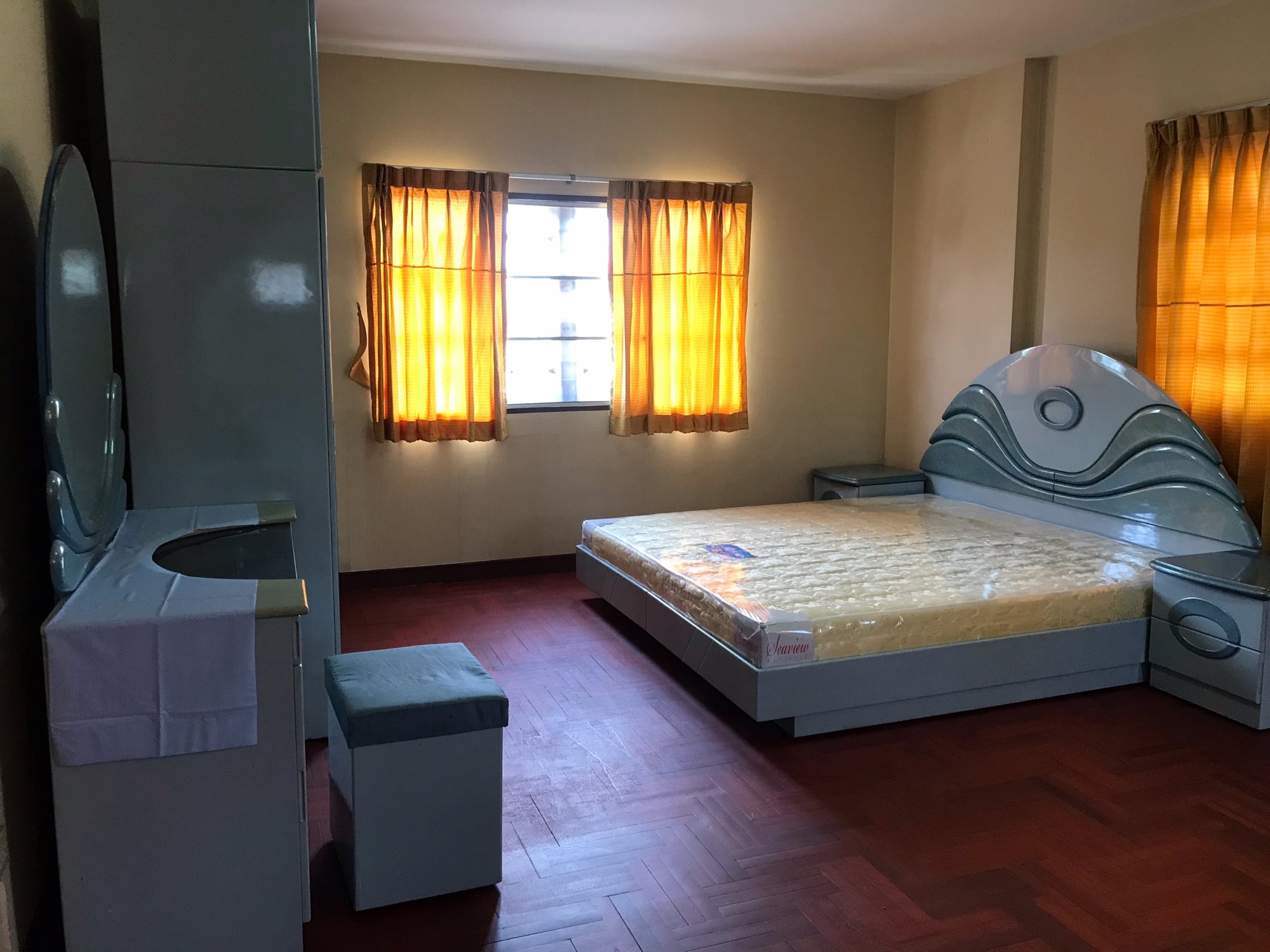 ให้เช่า-บ้านเดี่ยวหลังมุม-ซเฉลิมพระเกียรติ-ร๙-48-บ้านสวย-มีเฟอร์นิเจอร์พร้อมอยู่-ราคา-25000