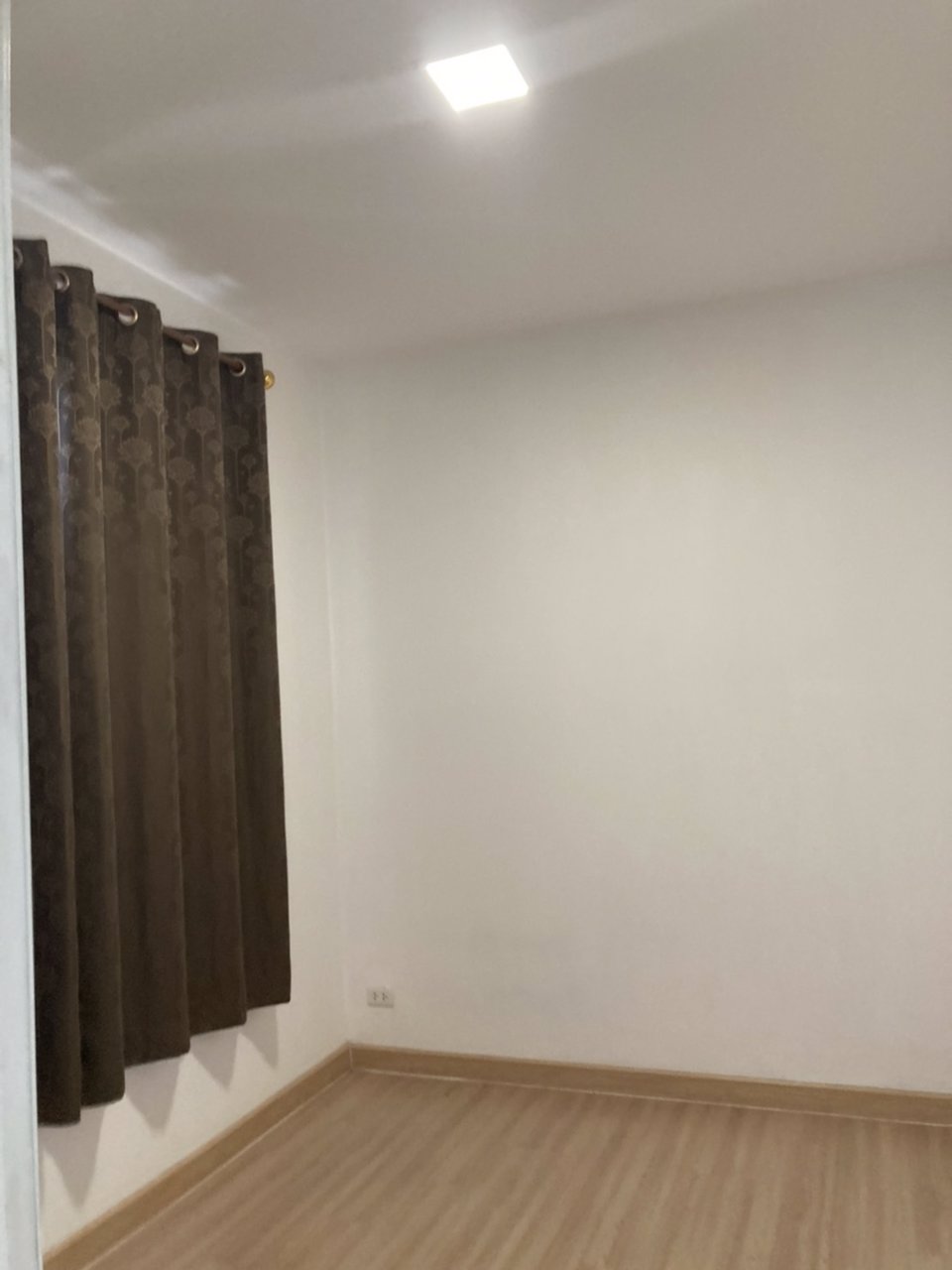 ให้เช่าและขาย-ทาวน์โฮม-3-ชั้น-พฤกษาวิลล์-รามคำแหง-เสรีไทย-บ้านสวยสภาพดี-ราคา-18000-บาท