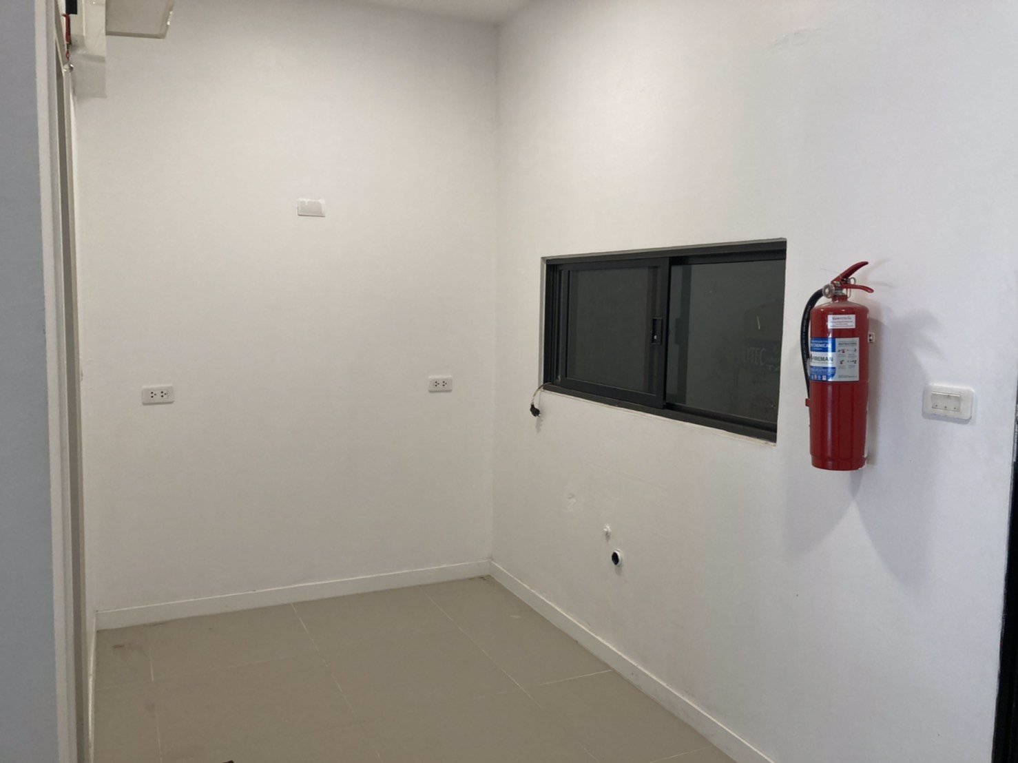 ให้เช่าและขาย-ทาวน์โฮม-3-ชั้น-พฤกษาวิลล์-รามคำแหง-เสรีไทย-บ้านสวยสภาพดี-ราคา-18000-บาท