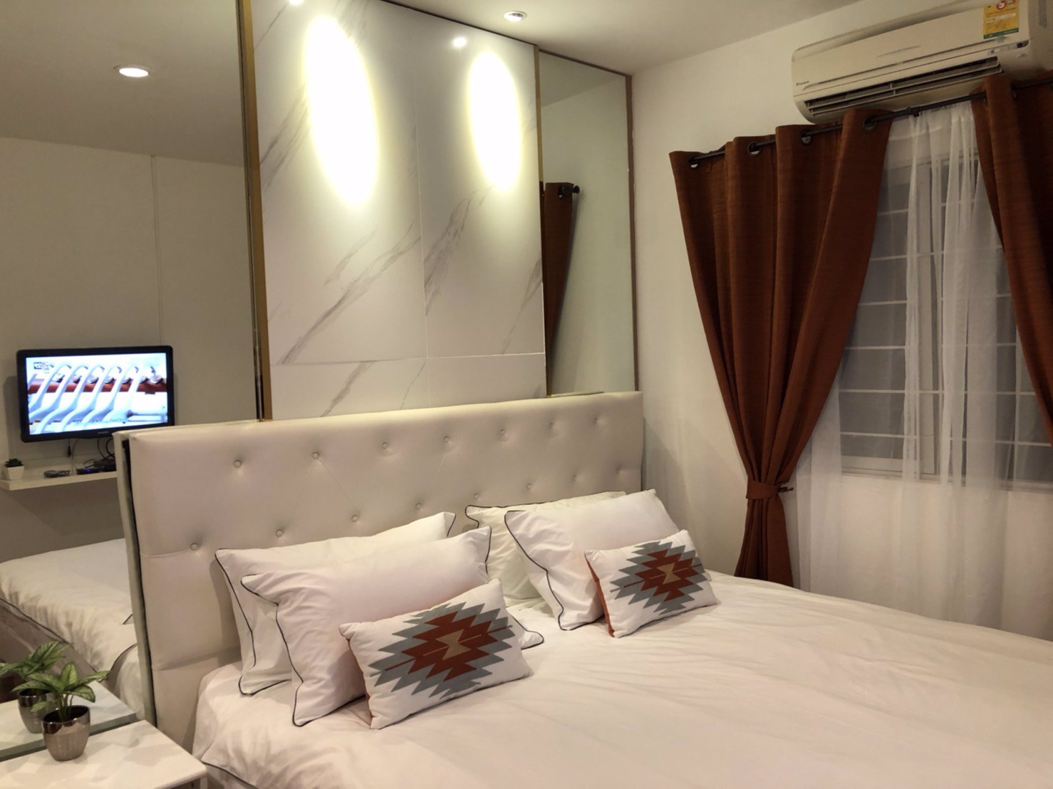 ให้เช่า-ทาวน์เฮ้าส์-รีโนเวทใหม่-เฟอร์นิเจอร์ใหม่ทั้งหลัง-ใกล้เซ็นทรัลเวสต์เกต-บ้านสวยเฟอร์ครบ