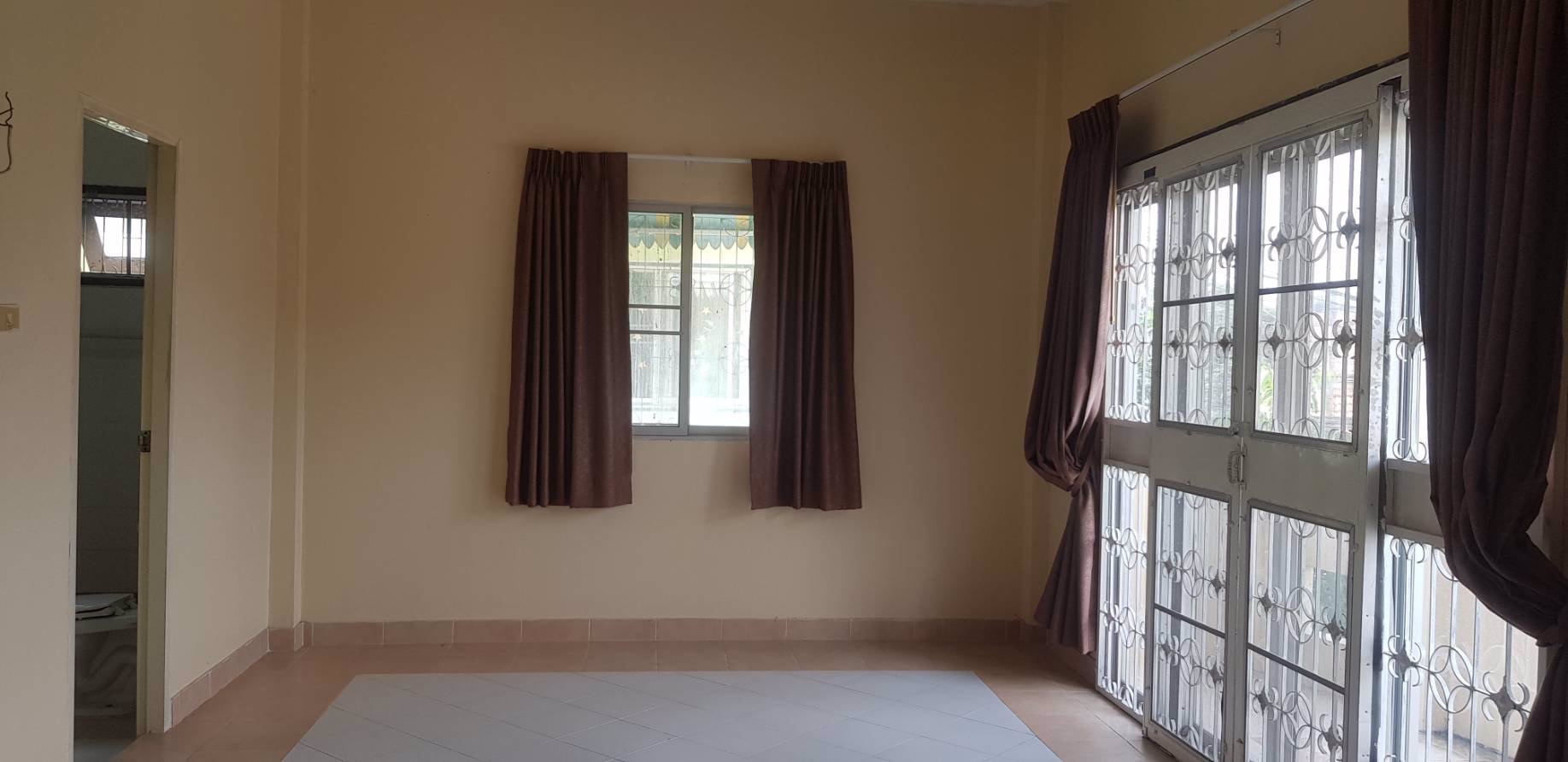 ให้เช่า-บ้านแฝด-หมู่บ้านพรทวีวัฒน์-2-คลอง-1-ปทุมธานี-สภาพดี-พร้อมอยู่-ราคา-12000-บาท