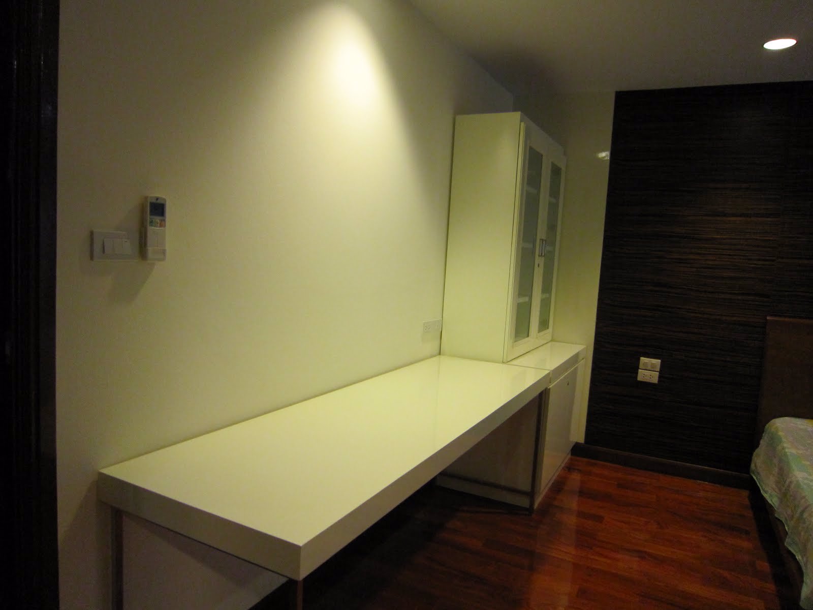 ให้เช่า-ทาวน์โฮม-4-ชั้น-หมู่บ้านศรีกรุง-พระราม-3-ใกล้ทางด่วน-บ้านสวยสภาพดี-ราคา-40000-บาท