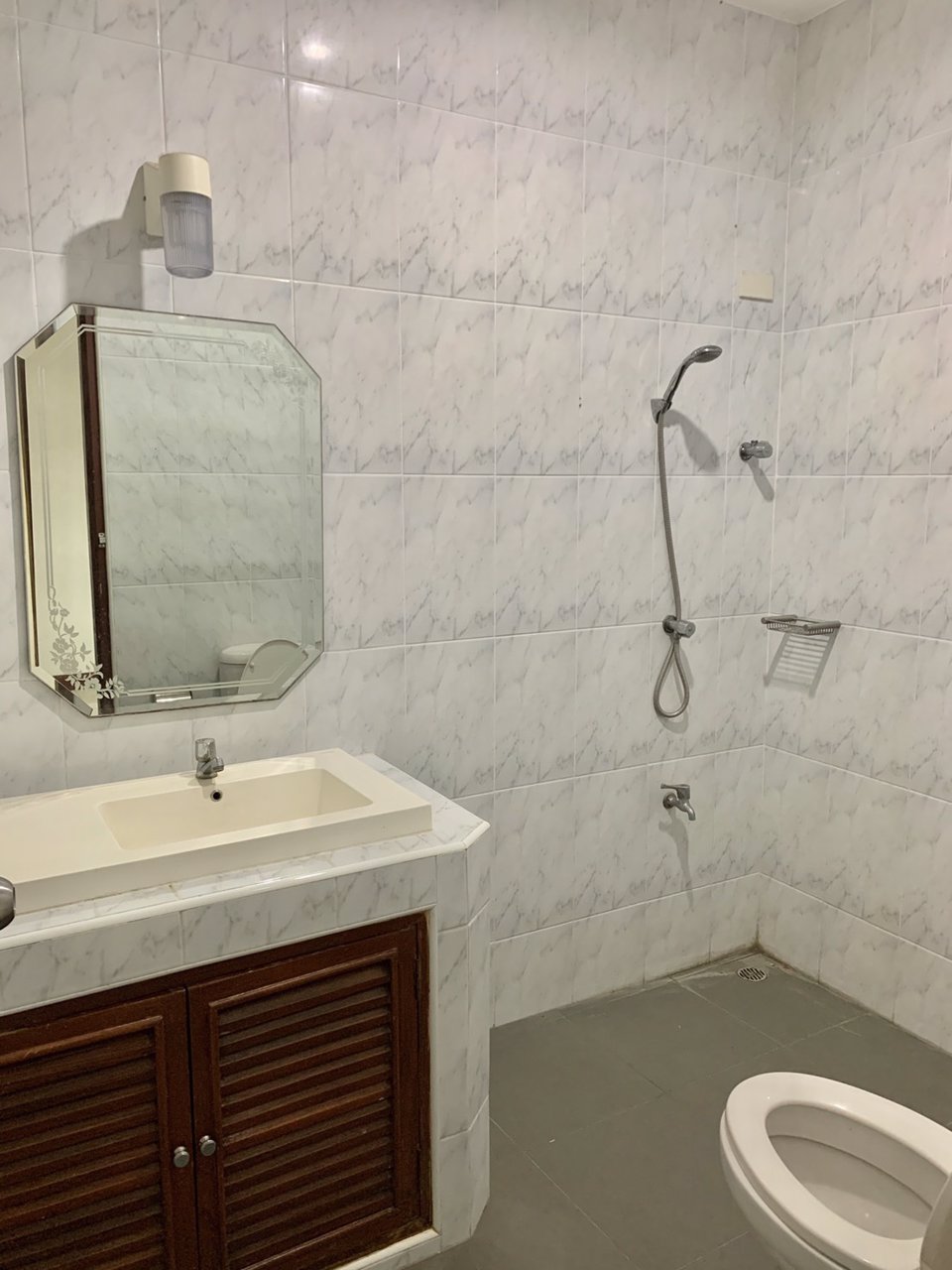 ให้เช่า-ทาวน์เฮ้าส์-2-ชั้น-renovate-ใหม่-ซอยอุดมสุข51-บ้านสวย-สภาพดี-ทำเลใกล้-bts-อุดมสุข-ราคา