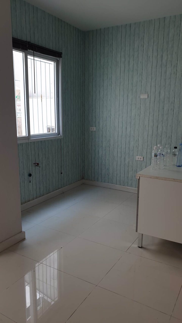 ให้เช่า-ทาวน์โฮม-3-ชั้น-bless-town-ศรีนครินทร์-หนามแดง-บ้านสวย-สภาพดี-ราคาพิเศษ-14000-บาท