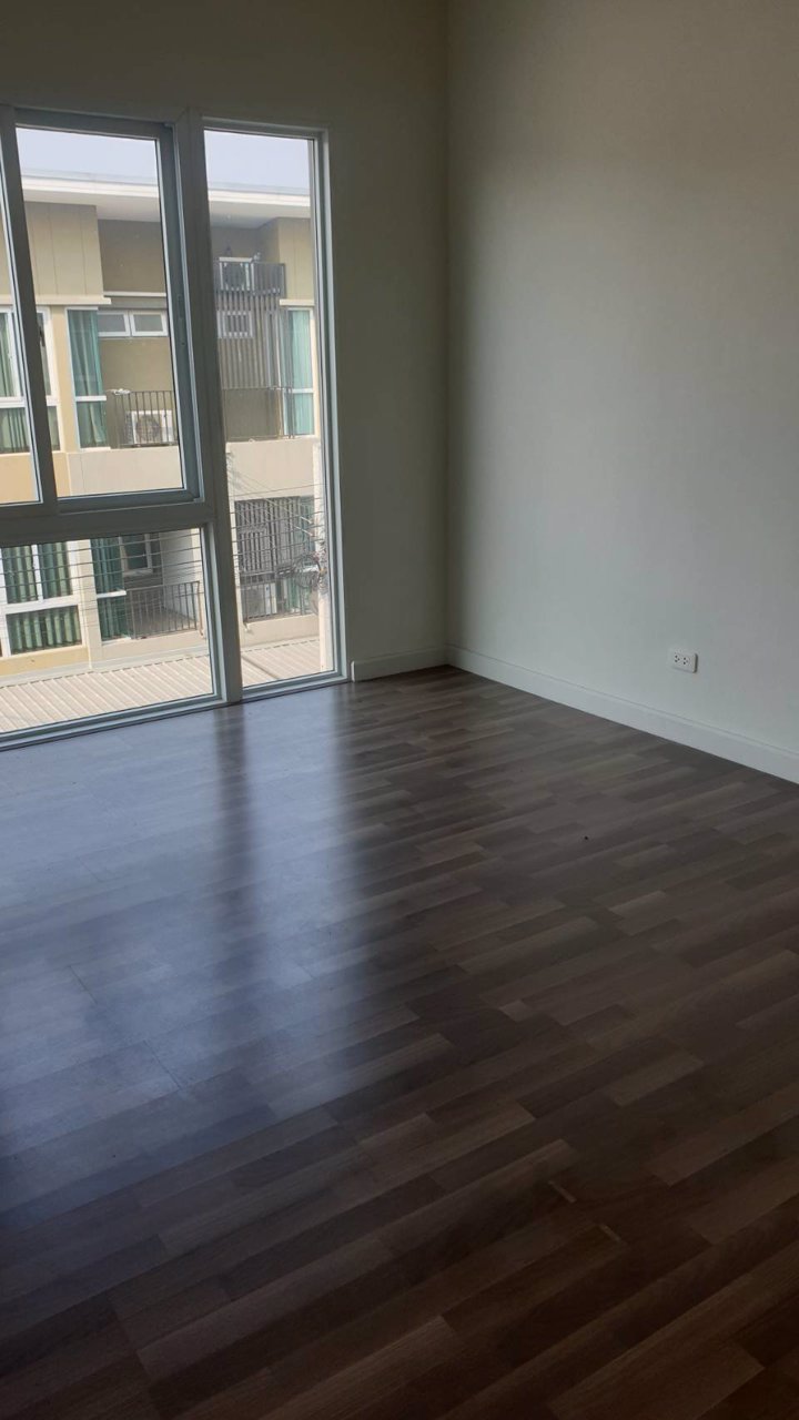 ให้เช่า-ทาวน์โฮม-3-ชั้น-bless-town-ศรีนครินทร์-หนามแดง-บ้านสวย-สภาพดี-ราคาพิเศษ-14000-บาท