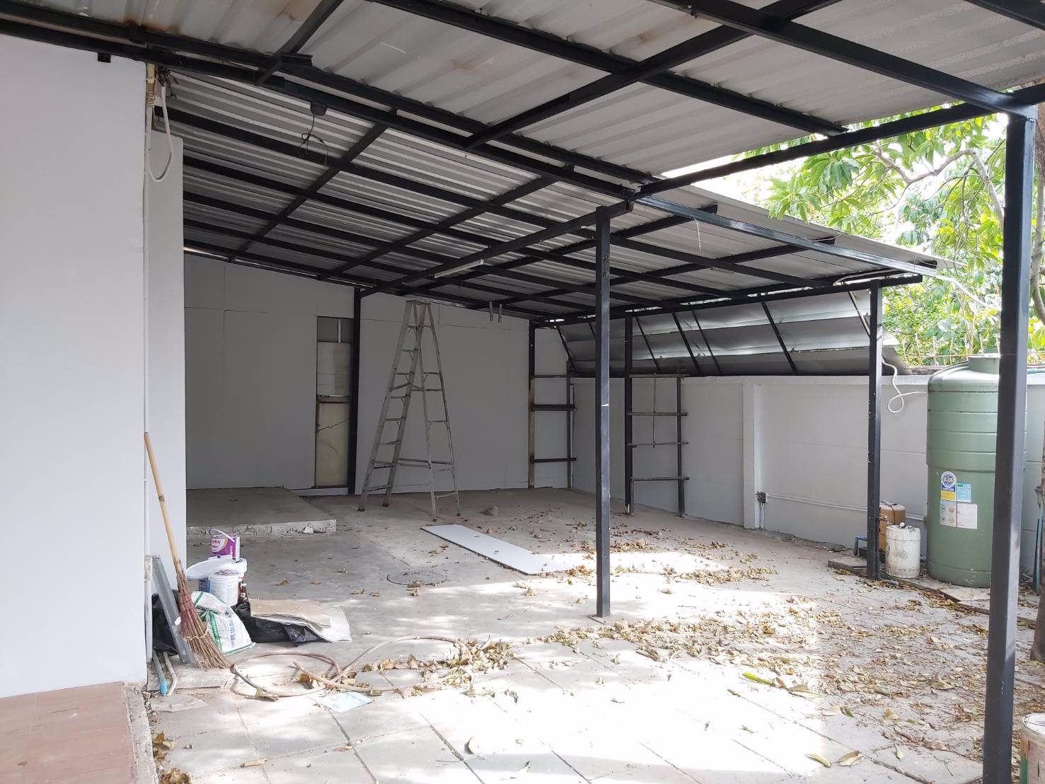 ให้เช่า-โฮมออฟฟิศ-ย่านเทพารักษ์-จอดรถในบ้านได้-6-คัน-เนื้อที่-90-ตรว-ราคาเพียง-20000-บาท