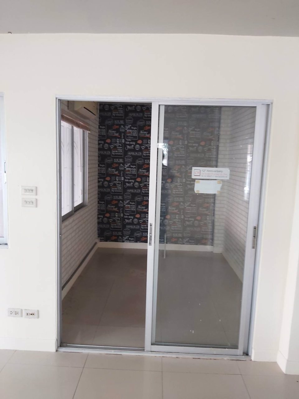 ให้เช่า-โฮมออฟฟิศ-ย่านเทพารักษ์-จอดรถในบ้านได้-6-คัน-เนื้อที่-90-ตรว-ราคาเพียง-20000-บาท