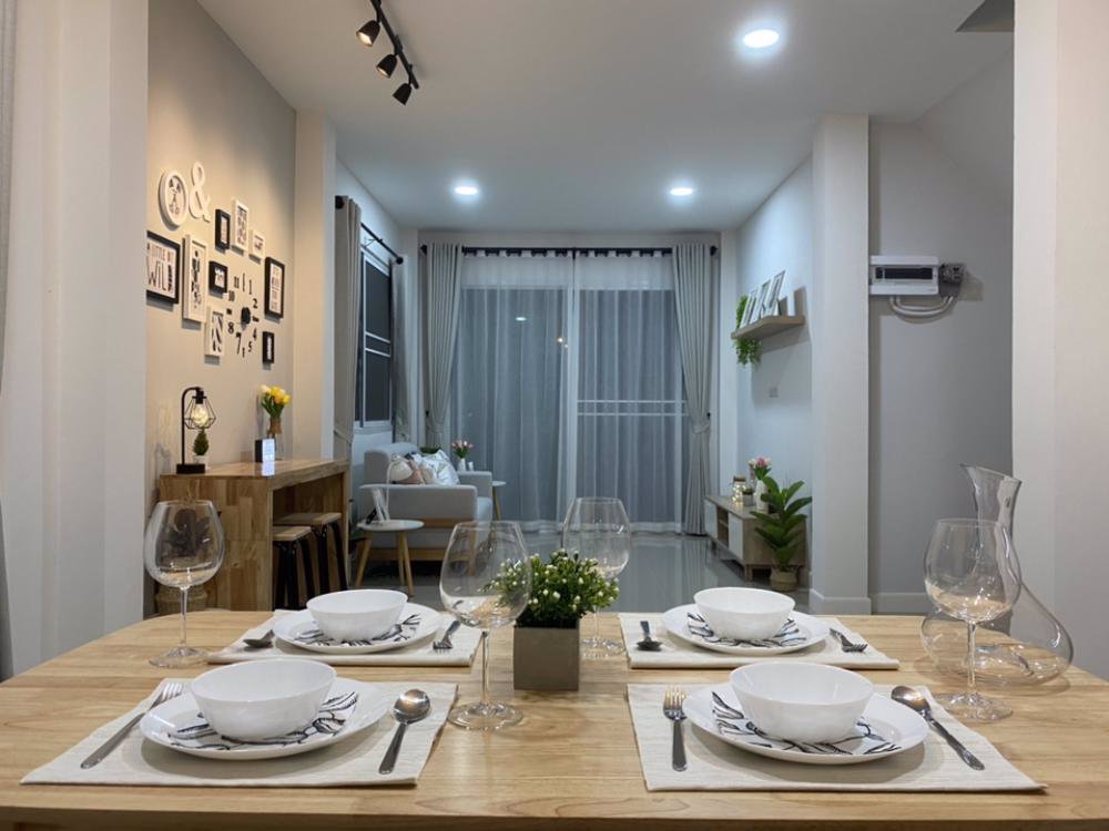 ให้เช่า-บ้านแฝดใหม่-เพิ่งสร้างเสร็จ-ซรัชดาภิเษก42-ตกแต่งสวยพร้อมอยู่-ราคา-28000-บาท