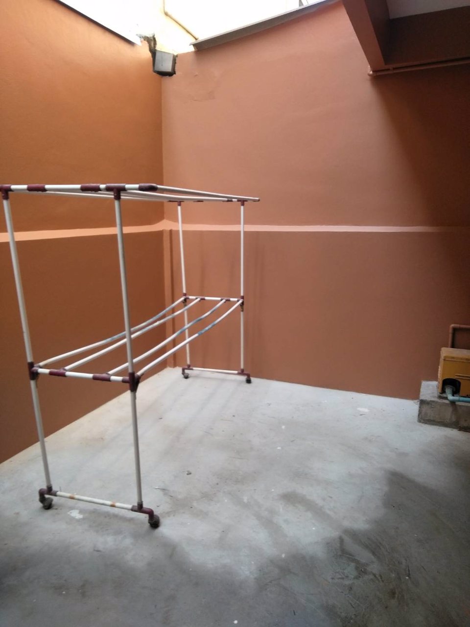 ให้เช่า-ทาวน์โฮม-3-ชั้น-พร้อมดาดฟ้า-ตกแต่งใหม่-มลลิลกรีนวิลล์-ซศรีด่าน22-สภาพดี-ราคา-15000