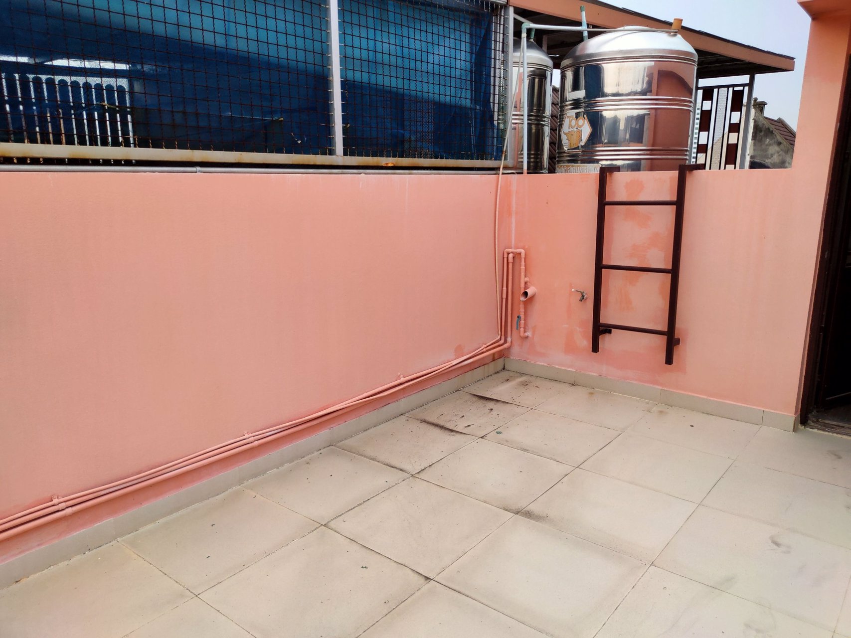 ให้เช่า-ทาวน์โฮม-3-ชั้น-พร้อมดาดฟ้า-ตกแต่งใหม่-มลลิลกรีนวิลล์-ซศรีด่าน22-สภาพดี-ราคา-15000