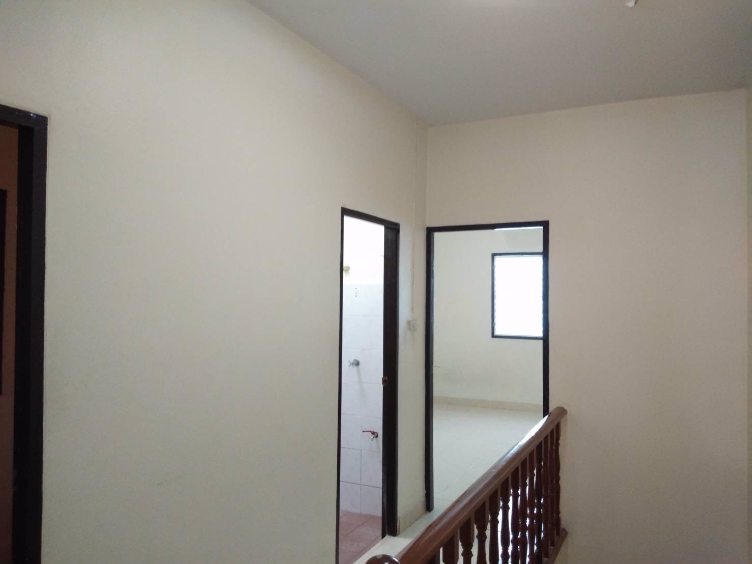 ให้เช่า-ทาวน์เฮ้าส์หลังมุม-หลังโรบินสัน-สมุทรปราการ-บ้านสวยสภาพดี-ราคาเพียง-7500-บาท