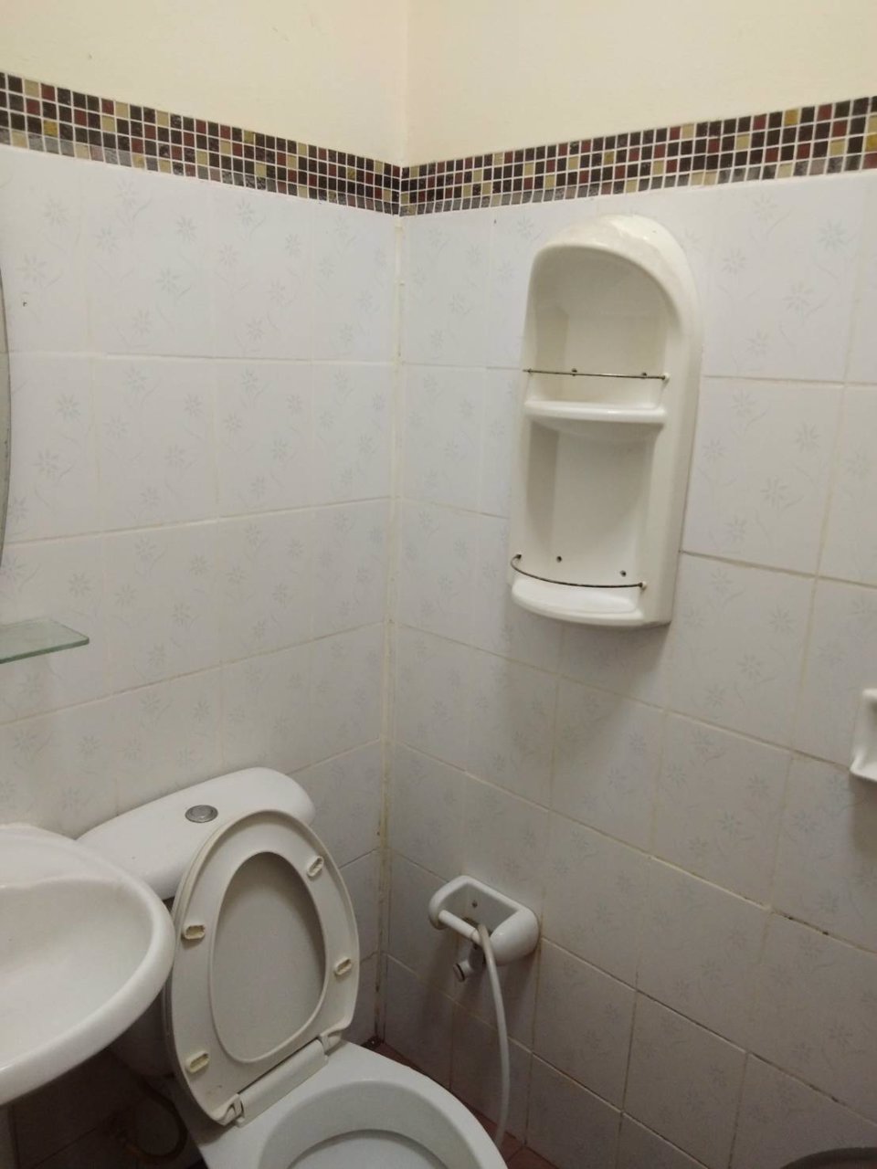 ให้เช่า-ทาวน์เฮ้าส์หลังมุม-หลังโรบินสัน-สมุทรปราการ-บ้านสวยสภาพดี-ราคาเพียง-7500-บาท