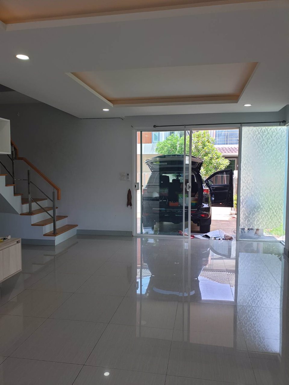 ให้เข่า-บ้านแฝด-เมอริทแกรนด์-สุวรรณภูมิ-ซอยวัดหลวงพ่อโต-บ้านสวย-ราคาถูก-15000-บาท