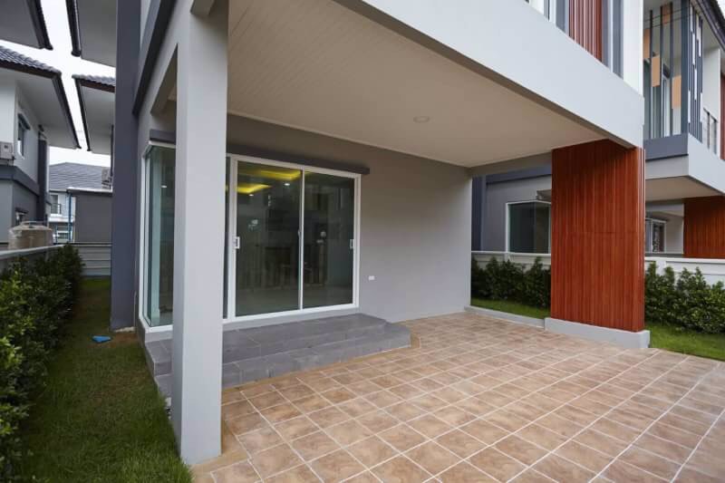 ให้เข่า-บ้านแฝด-เมอริทแกรนด์-สุวรรณภูมิ-ซอยวัดหลวงพ่อโต-บ้านสวย-ราคาถูก-15000-บาท