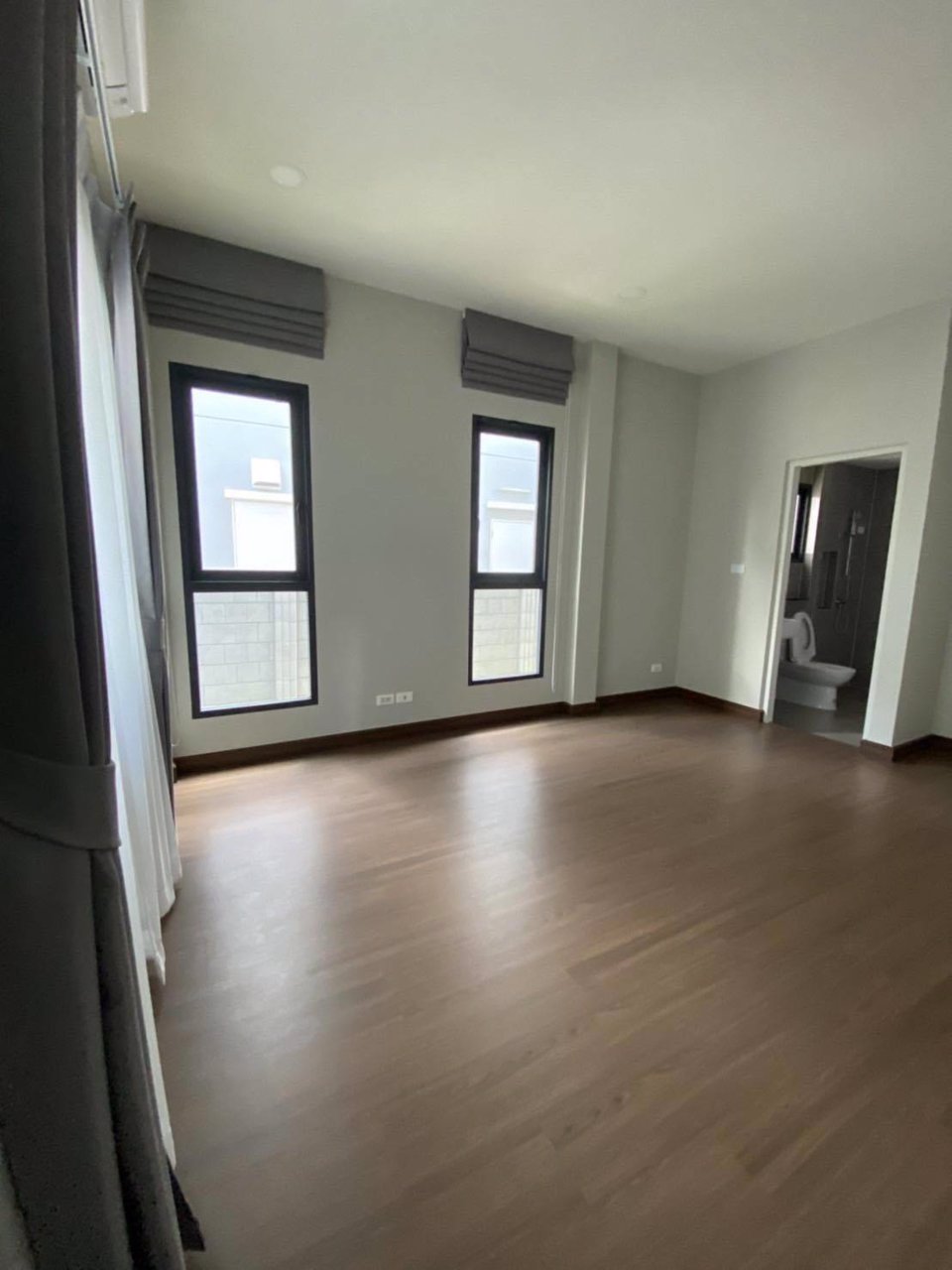 ให้เช่า-บ้านเดี่ยว-2-ชั้น-เดอะ-ซิตี้-วัชรพล-บ้านสวยสภาพดี-มีเฟอร์นิเจอร์พร้อมอยู่-ราคา-65000