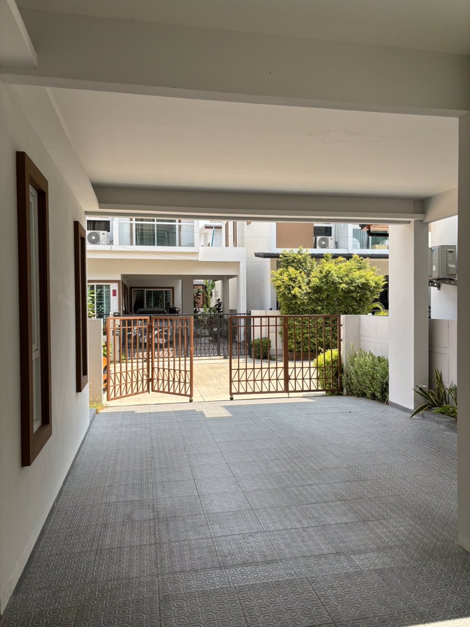 ให้เช่า-บ้านแฝดใหม่-มปัญฐิญา-แพรกษา-บ้านสวยสภาพดี-พร้อมอยู่-ราคา-17000-บาท