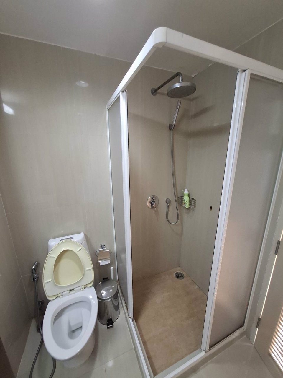 ขาย-คอนโดห้องมุม-เวอรันดา-เรสซิเดนท์-ถนนเพชรพระราม-เฟอร์นิเจอร์ครบ-พร้อมอยู่-ราคา-24-ล้านบาท