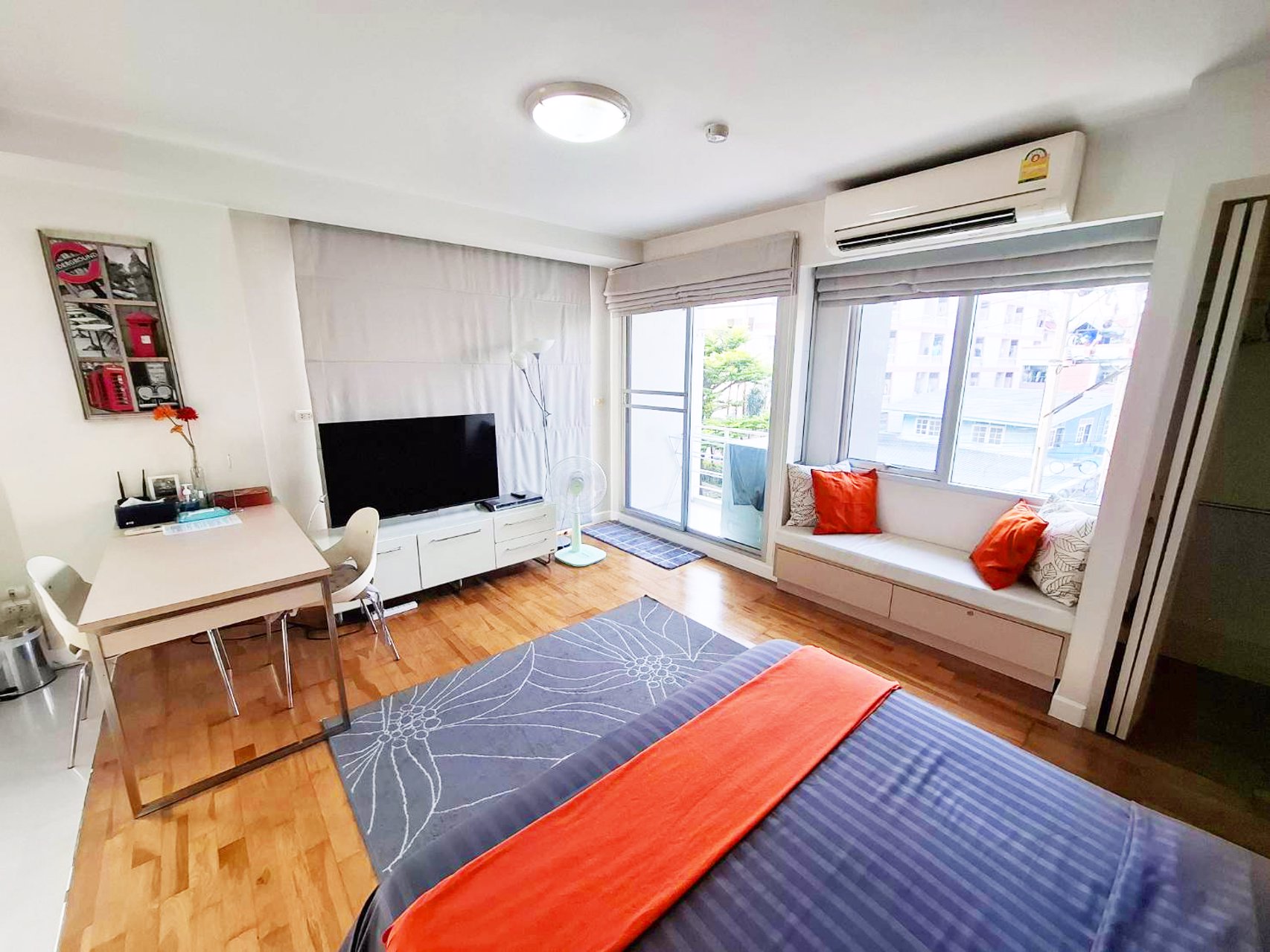 ขาย-คอนโดห้องมุม-เวอรันดา-เรสซิเดนท์-ถนนเพชรพระราม-เฟอร์นิเจอร์ครบ-พร้อมอยู่-ราคา-24-ล้านบาท