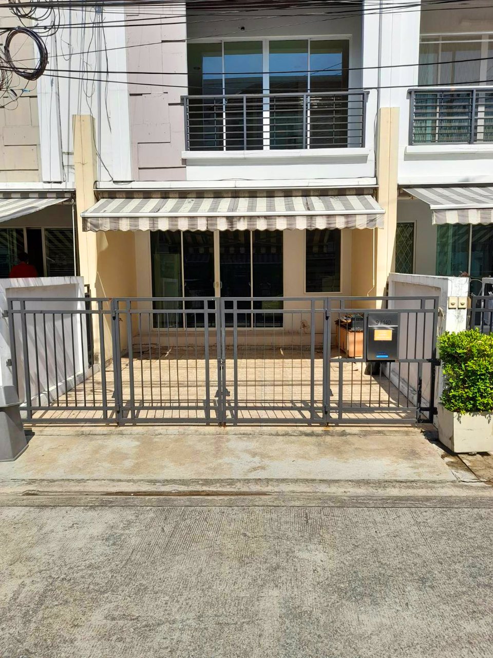 ให้เช่า-ทาวน์โฮม-3-ชั้น-มs-sense-ศรีนครินทร์-เยื้องพาราไดซ์-พาร์ค-บ้านสวยสภาพดี