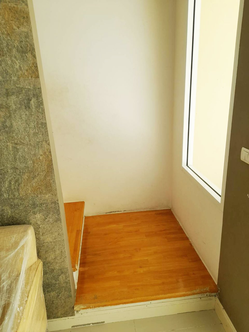 ให้เช่า-ทาวน์โฮม-3-ชั้น-มs-sense-ศรีนครินทร์-เยื้องพาราไดซ์-พาร์ค-บ้านสวยสภาพดี