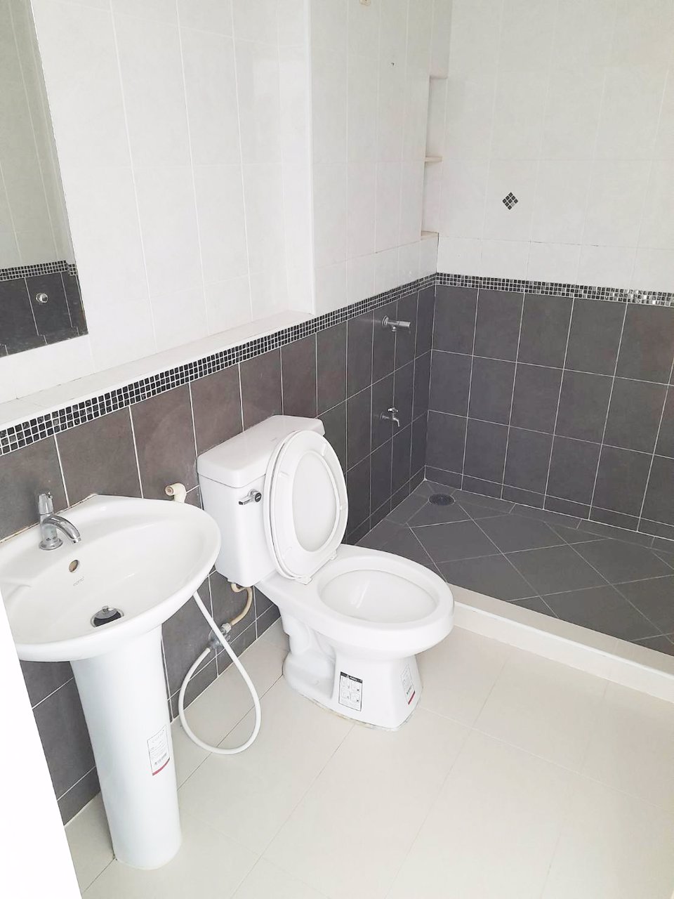 ให้เช่า-ทาวน์โฮม-3-ชั้น-มs-sense-ศรีนครินทร์-เยื้องพาราไดซ์-พาร์ค-บ้านสวยสภาพดี