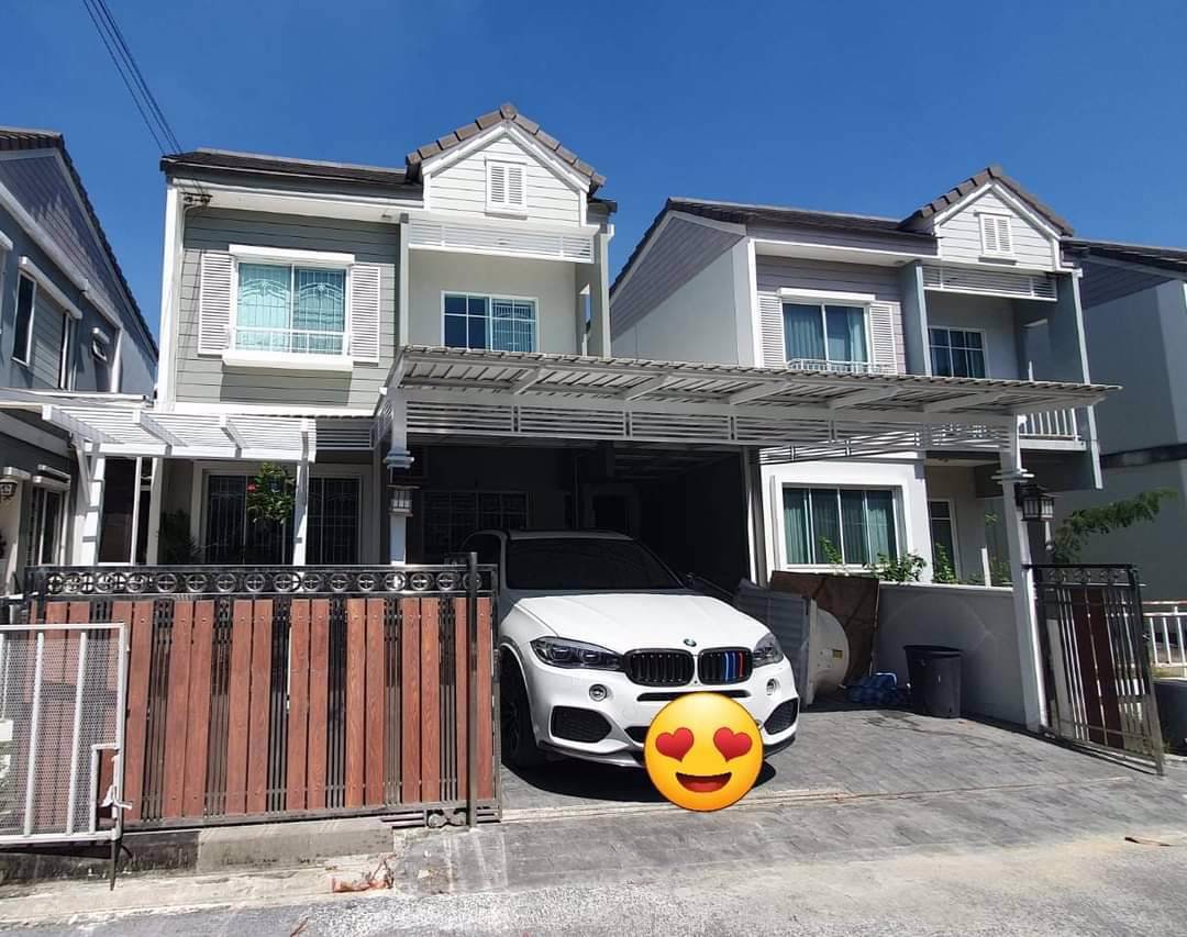 บ้านแฝด-the-village-บางนา-กม10-ดีไซน์ผนังบ้านไม่ติดกัน-เฟอร์นิเจอร์ครบ-ราคา-30000