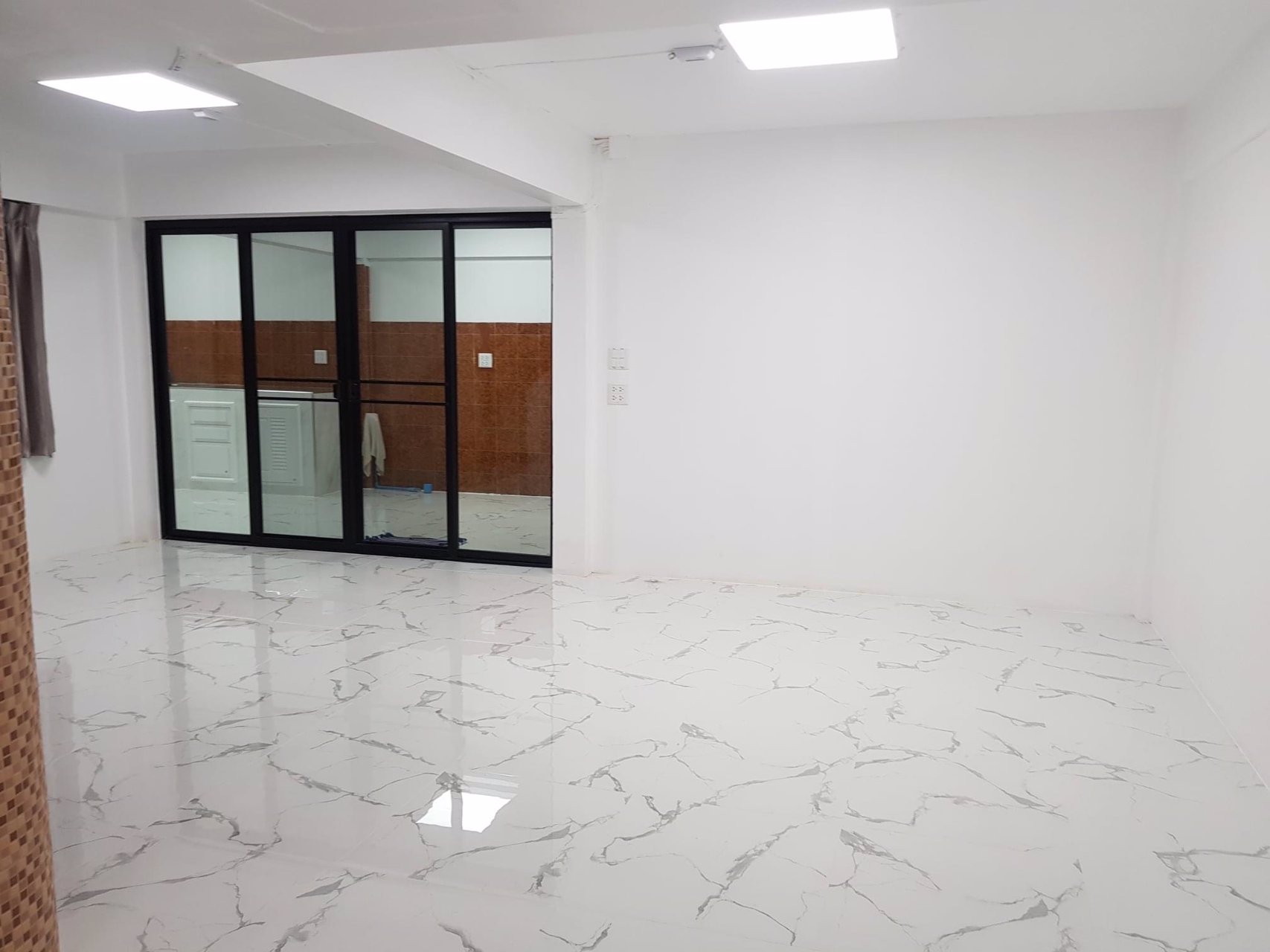 ให้เช่า-บ้าน-2-ชั้น-ใกล้-bts-แบริ่ง-บ้านสวยสภาพดี-มีเฟอร์นิเจอร์พร้อมอยู่-ราคา-22500-บาท