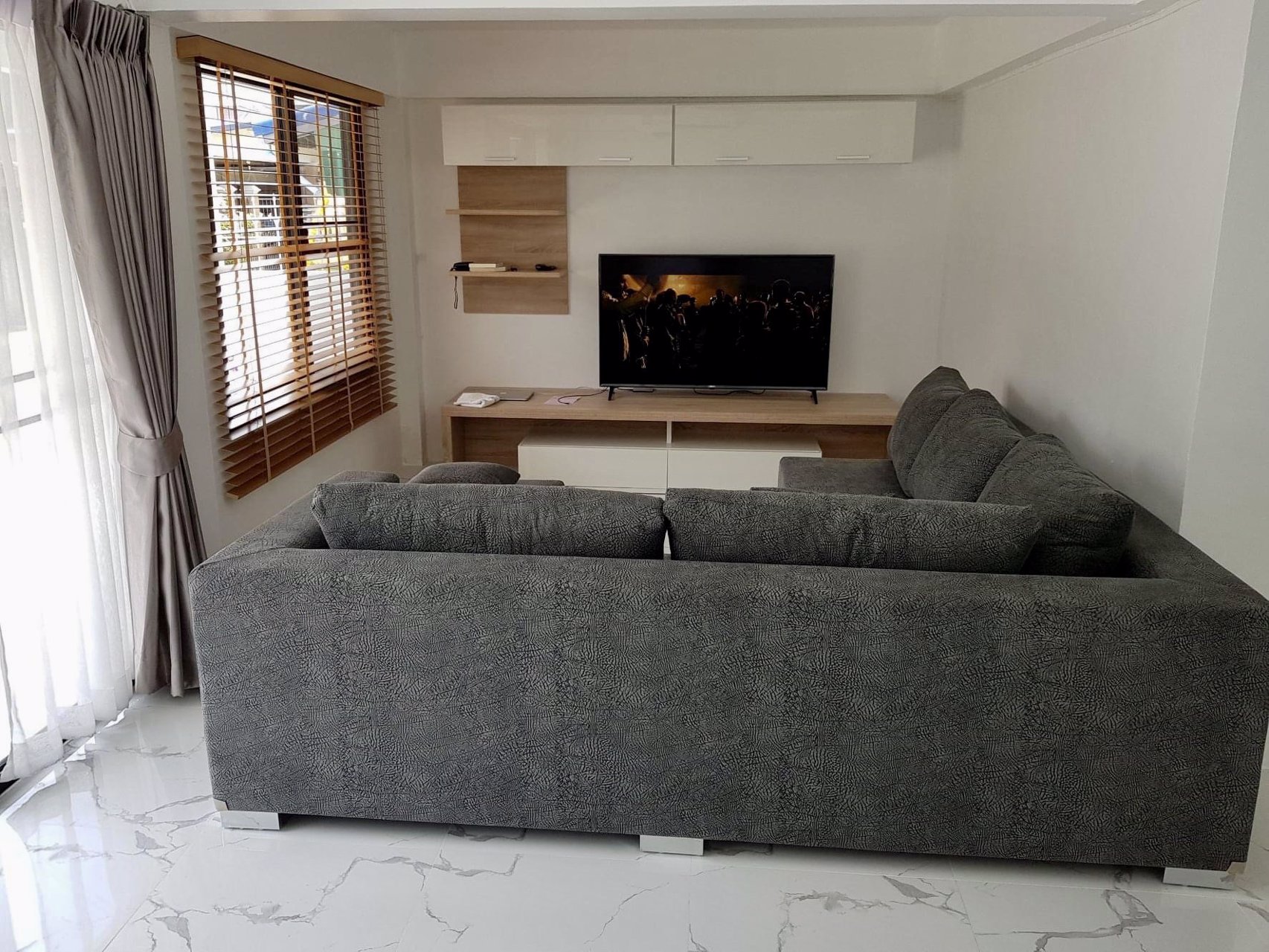 ให้เช่า-บ้าน-2-ชั้น-ใกล้-bts-แบริ่ง-บ้านสวยสภาพดี-มีเฟอร์นิเจอร์พร้อมอยู่-ราคา-22500-บาท