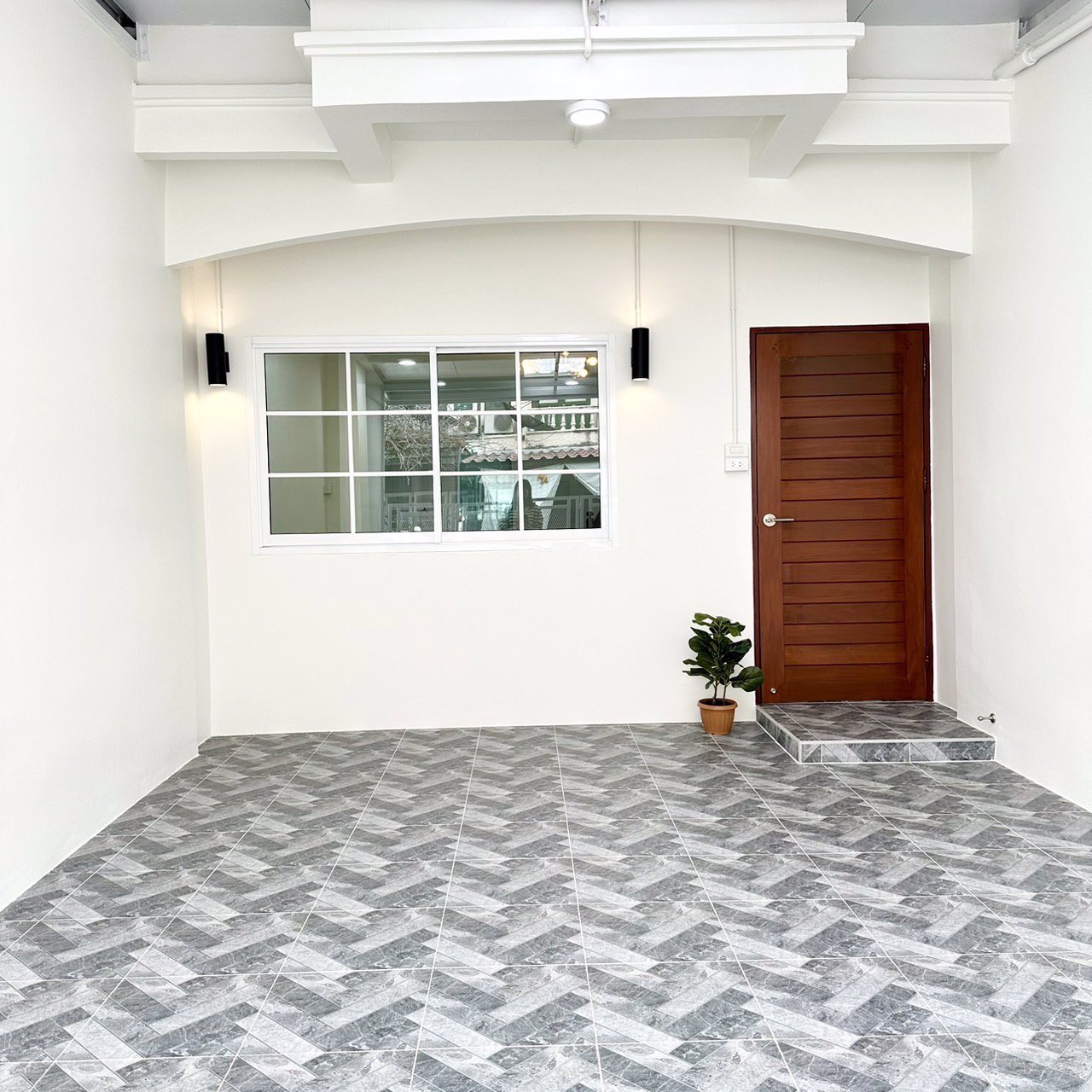 ให้เช่า-ทาวน์เฮ้าส์-2-ชั้น-รีโนเวทใหม่-มรินทร์ทอง-รามคำแหง-190-ใกล้รถไฟฟ้า-ราคา-13000-บาท